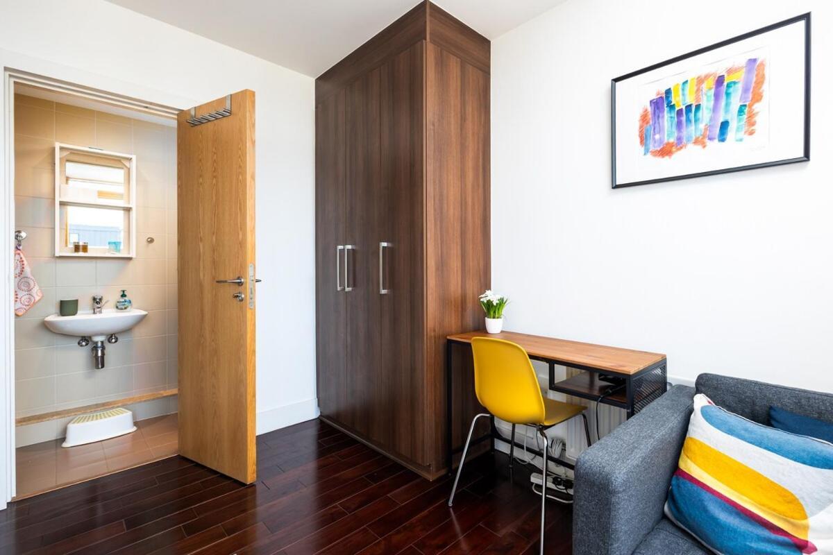 2br Balcony, Plants & Electric Piano * Dublin
